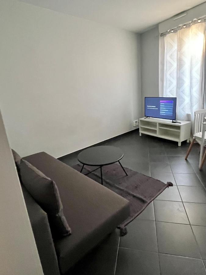 Appartement Gare Rer D Maisons Alfort Alfortville Bagian luar foto